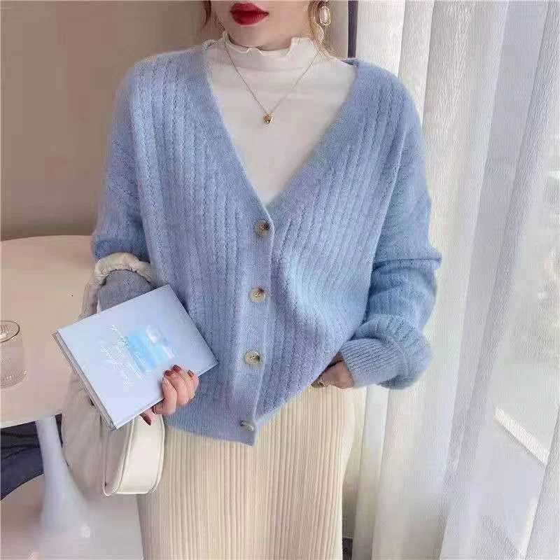 Fashion Retro Vneck Womens Longsleeved Cardigan Sweater Autumn and Winter New Casual Knitwear Singlebreasted BlouseT251101