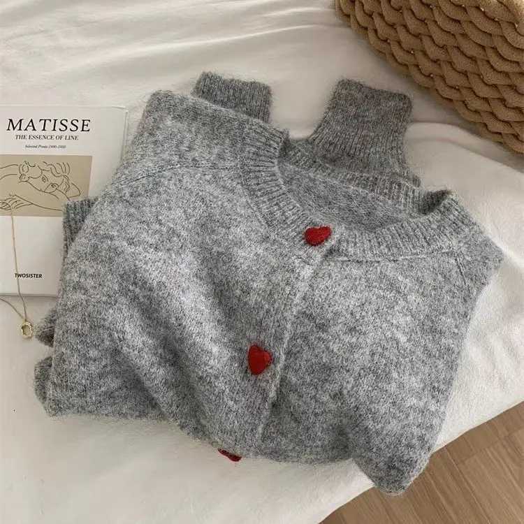 Dark Grey Knitted Cardigan Womens AutumnWinter Vintage Soft Supple Warm Heart Button Raglan Sweater Jacket Crew Neck StyleT251101