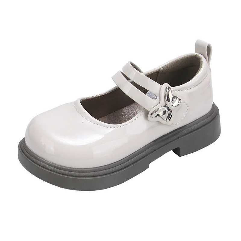 New Girl Shoes Fashion Simple Versatile Child Shoes Anti Slip Soft Sole Comfort Sandals Casual Retro Classic Princess Shoe 2025T251101