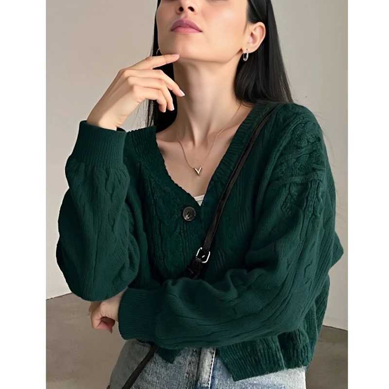 Retro Vneck Twist Design Longsleeved Short Knitted Cardigan Elegant Solid Sweater Jacket AutumnWinter New Womens ClothingT251101