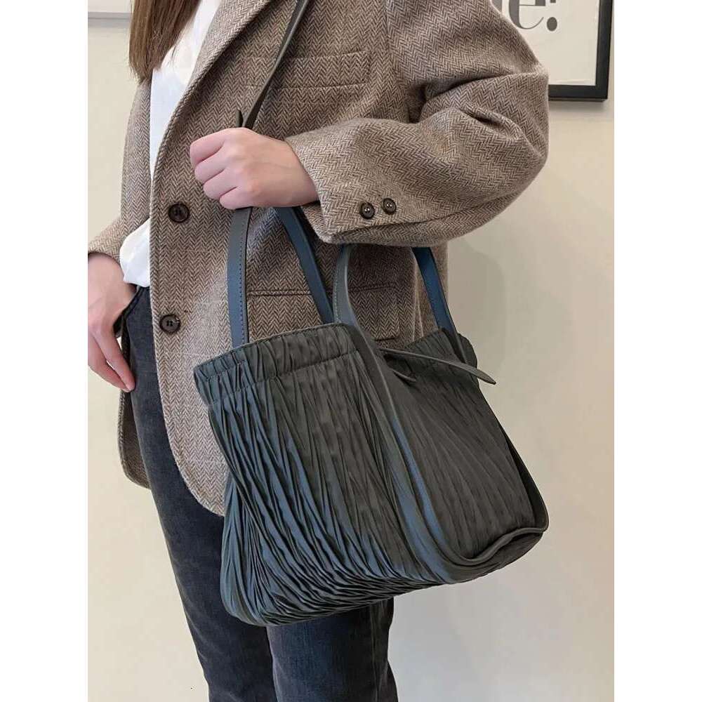 Women's Bags Office Ladies Nylon Bucket High Capacity Handbag Casual Fashion Tots Pleated Design Single Shoulder Bags Women Shopping Bag