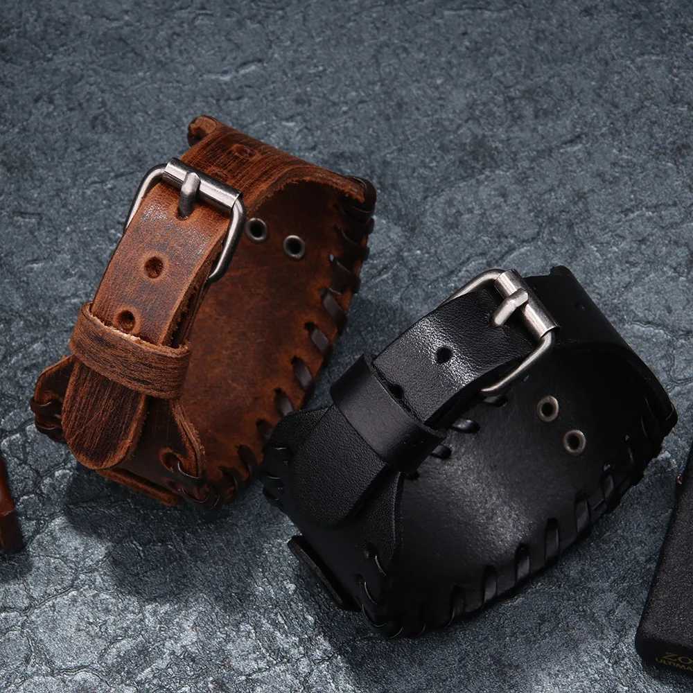 Vintage Viking leather woven bracelet for men Celtic wolf head bracelet classic animal pattern handmade jewelry accessories Y250329