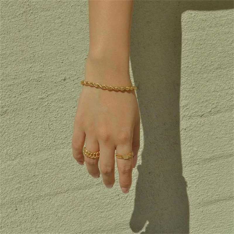 Simple Stainless Steel Rope Chain Bracelet 4MM Gold Womens Bracelet Minimalist Fashion Hip Hop Jewelry C048 Y250329