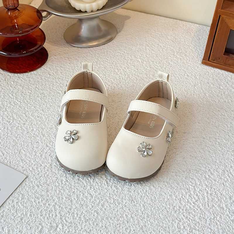 2025 New Girls Flat Shoes Elegant Fashion Children Causal Princess Leather Shoes School Performance Kids Dress Mary Jane ShoesT251101