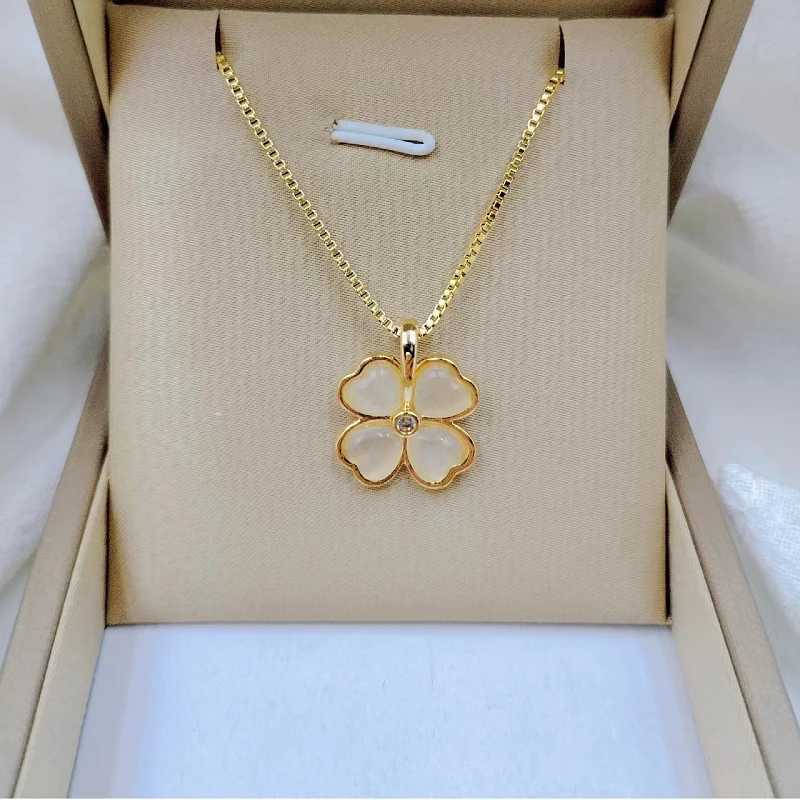 Fashion Cute and Beautiful Flower Heart-shaped Necklace Cats Eye Exquisite Stainless Steel Collarbone Chain Temperament PendantC250407