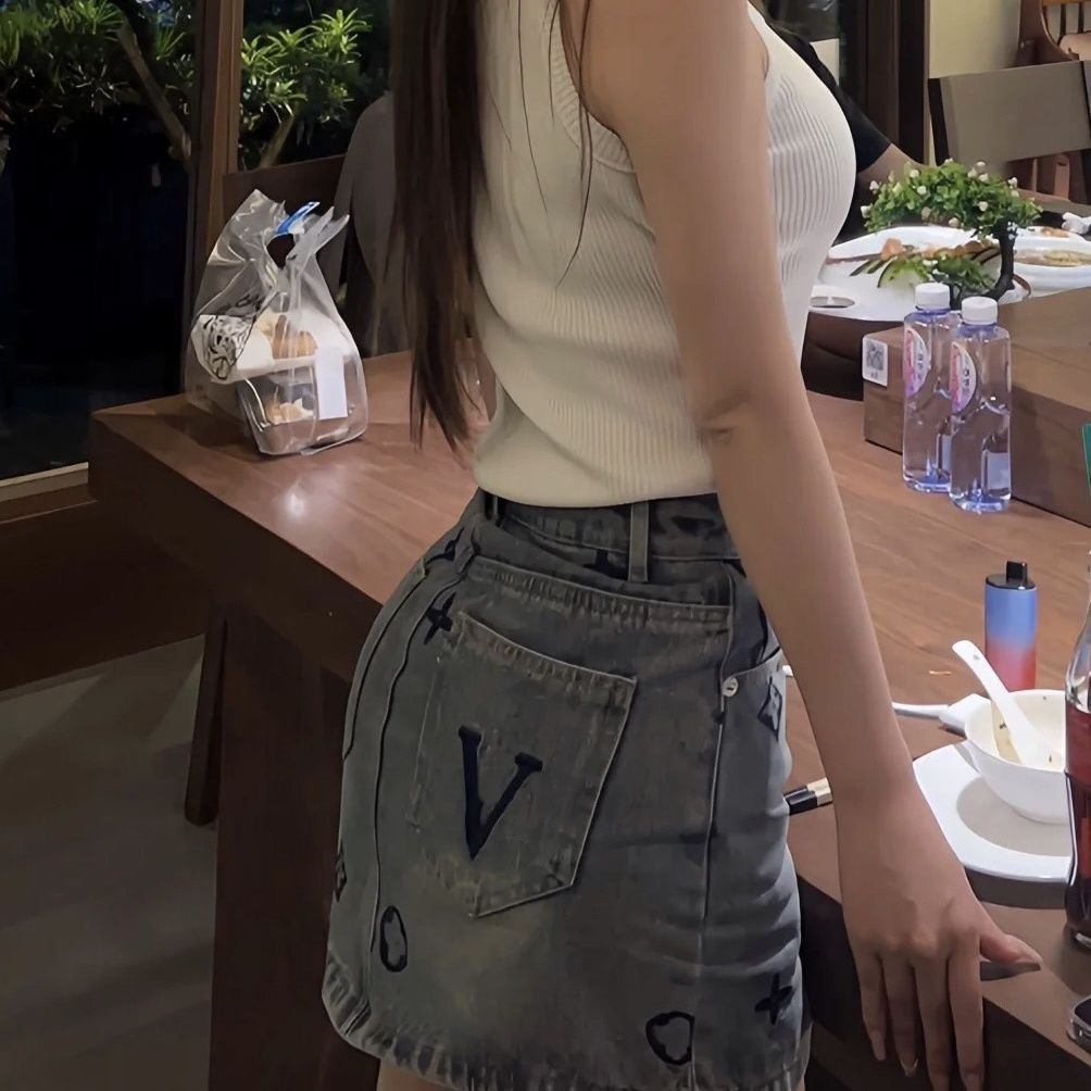 Elegant embroidered letter denim shorts for women with high waist and slimming effect XJ260206