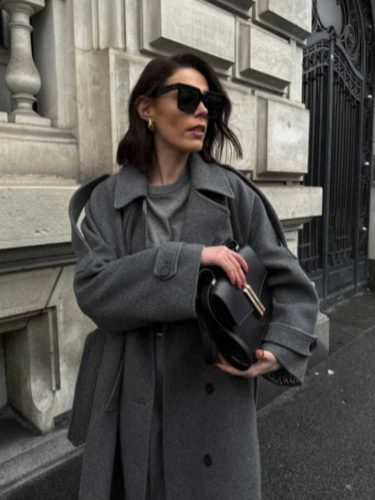 Street Womens Burgundy Woolen Overcoat With Belt Vintage Lapel Double Breasted Long Coats 2025 Autumn Winter Lady Chic OutwearT251101