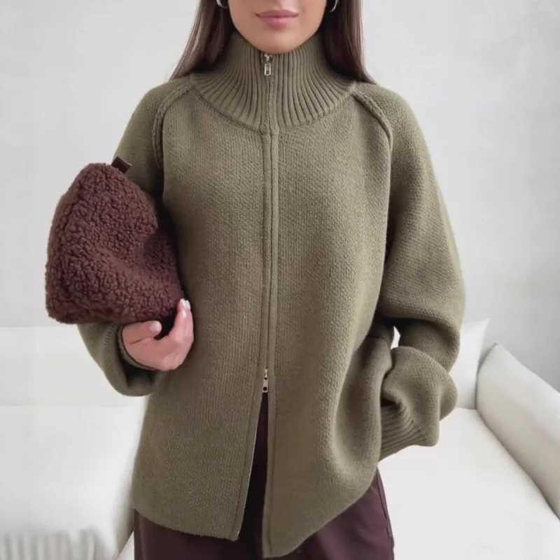 European and American Solid Color Stand Collar Knitted Cardigan for Women Autumn Winter New Thickened Zipper Sweater Coat TopT251101