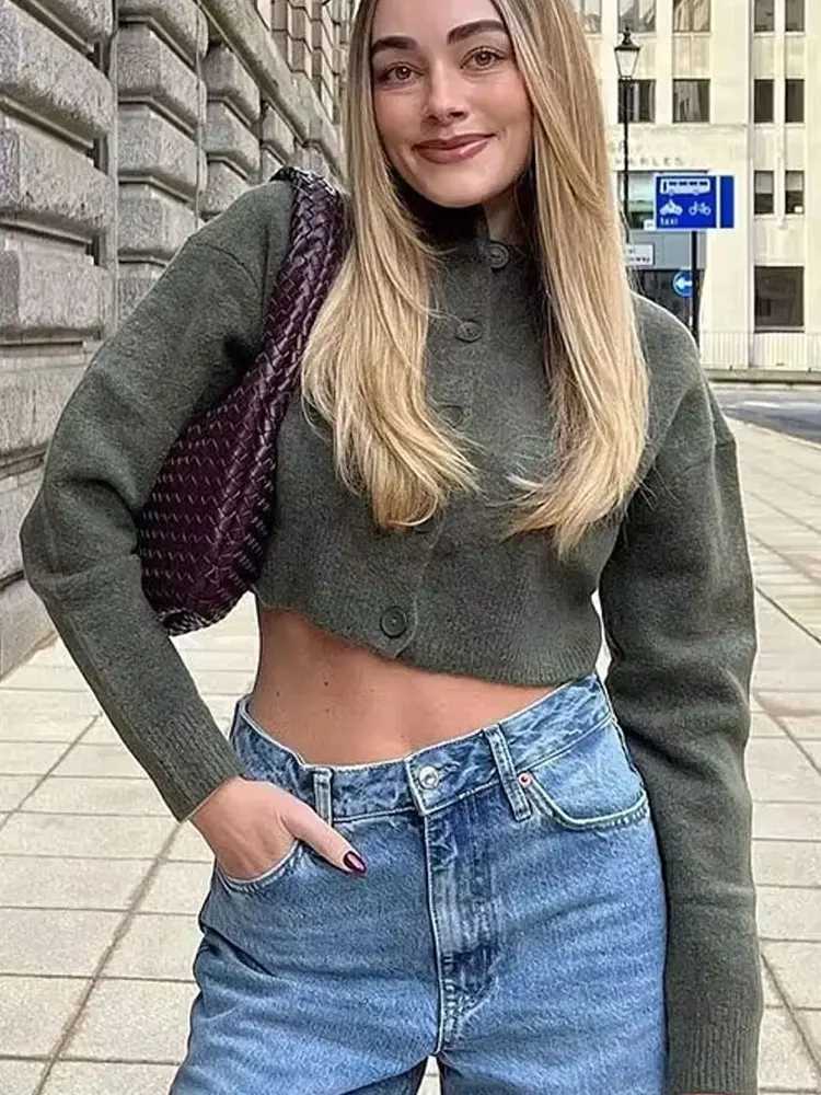 Womens Fashion Cardigan Knitted O Neck Long Sleeves Slim Short Sweater Female Buttons Wild Basic Outerwear Woman TopsT251101