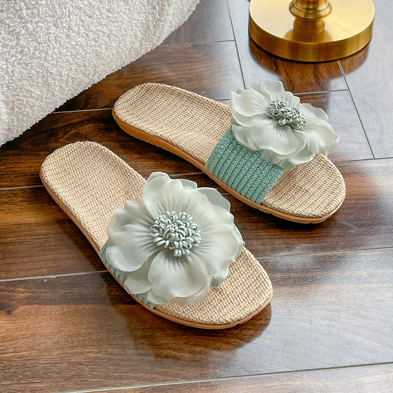 2025 spring and summer new thick soled home slippers soft soled indoor ventilated slippers flower linen slippers woman green blue
