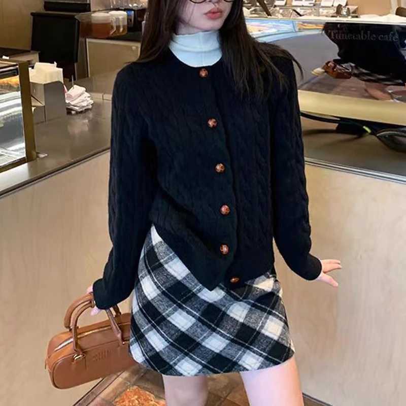Retro Green Knitted Cardigans Women Autumn Winter Single Breasted Crop Cardiagn Woman Chic Round Neck Long Sleeve Sweater CoatsT251101