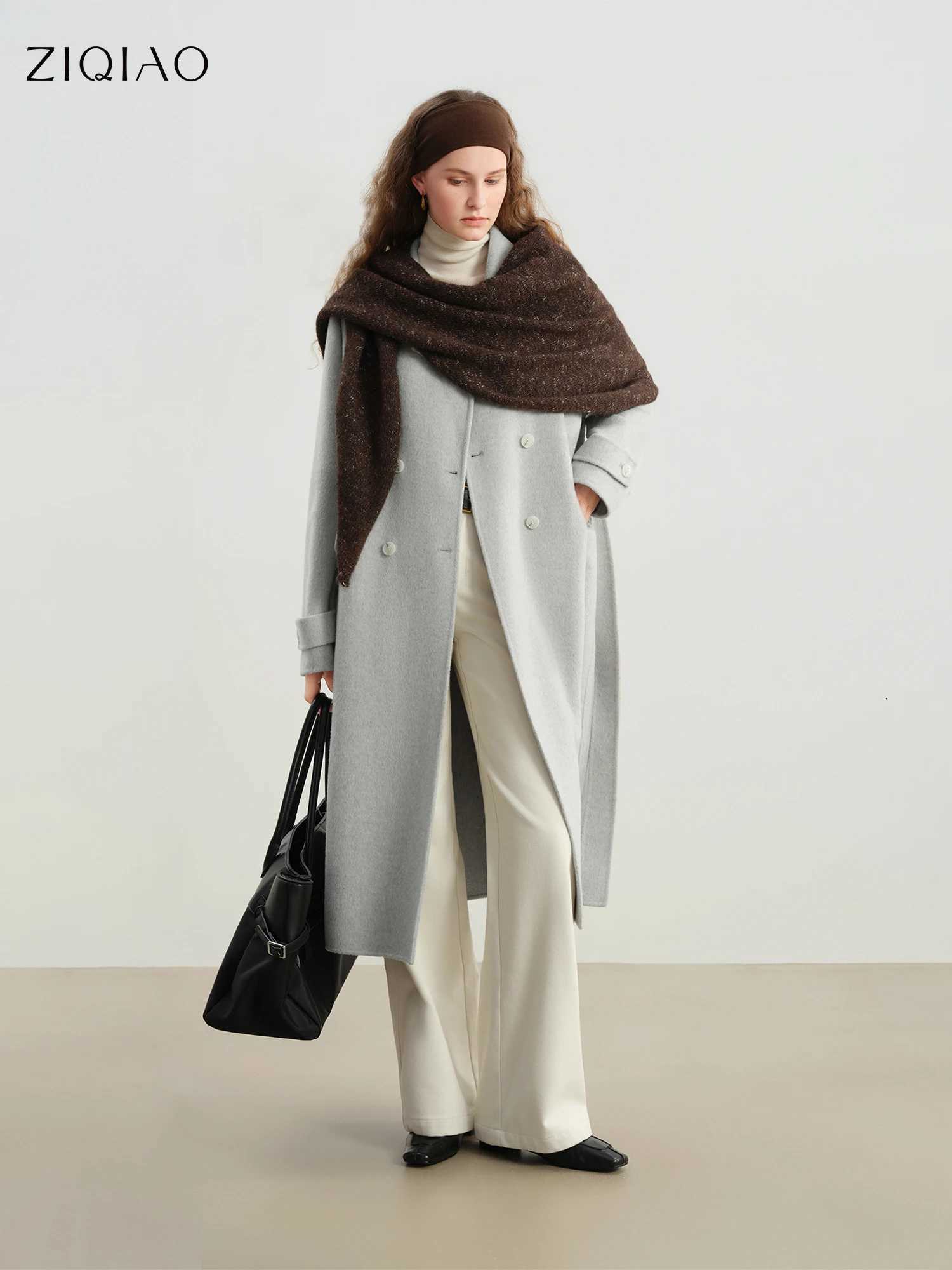 ZIQIAO Petite Straight Shoulder White Camel Wool Coat Women 2025 New Woolen Coat Temperament CommutingT251101