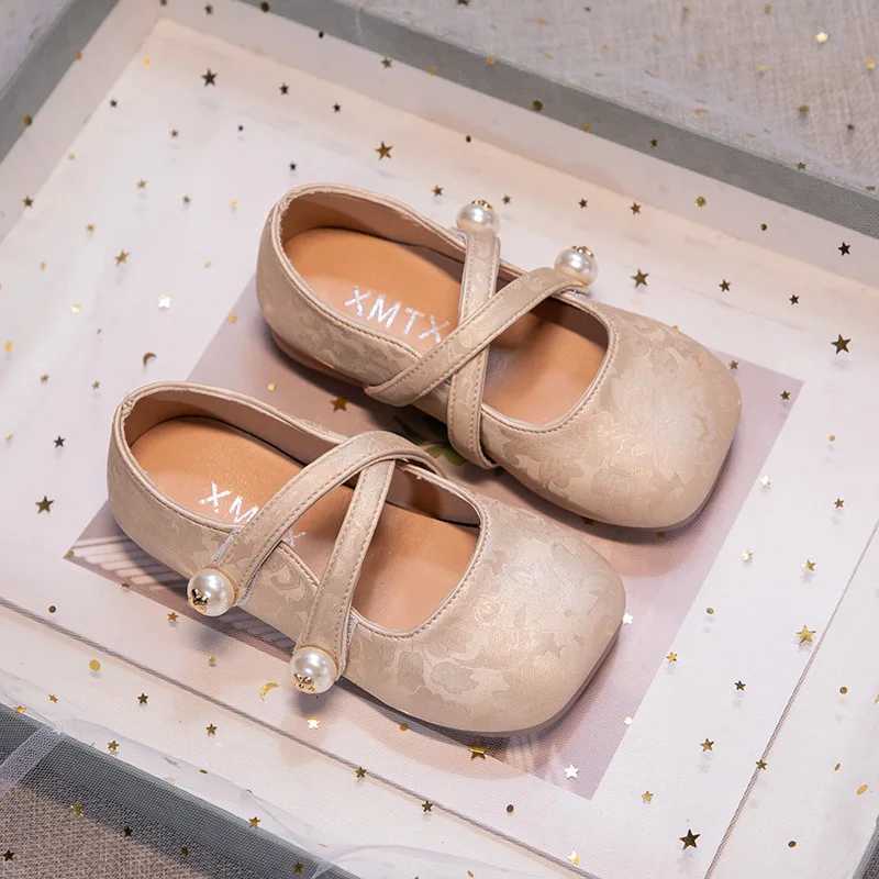 Fashion Girl Shoes 2025 Autumn New Kids Leather Shoe Simple Versatile Girls Dance Shoes Comfort and Anti Slip Child Casual ShoeT251101