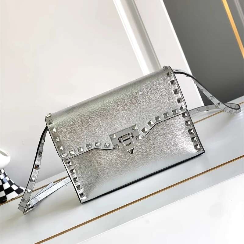 2025 Free Shipping New Designer Bag Light Luxury Fashion Rivet Crossbody Bag Women's Genuine Leather Single Women's Handbag Shoulder Crossbo