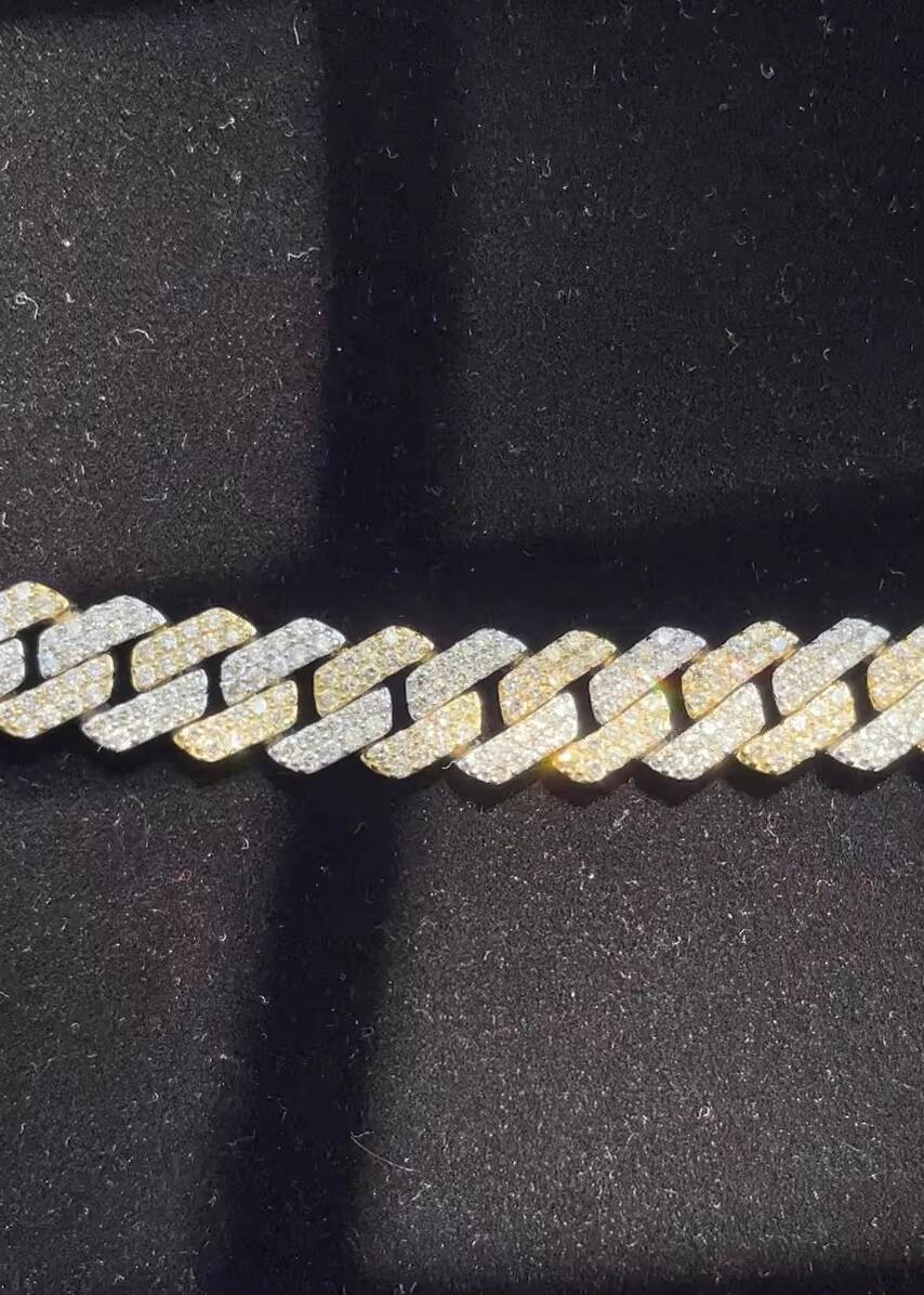 Premium Quality Two Tone Cuban Link Chain in 925 Sterling Silver with VVS D Color Moissanite Available for Export Price