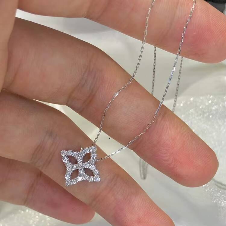 Custom Romantic Shooting Star Fourleaf Clover 14K White Solid Gold Moissanite Pendant With Chain Necklace Jewelry