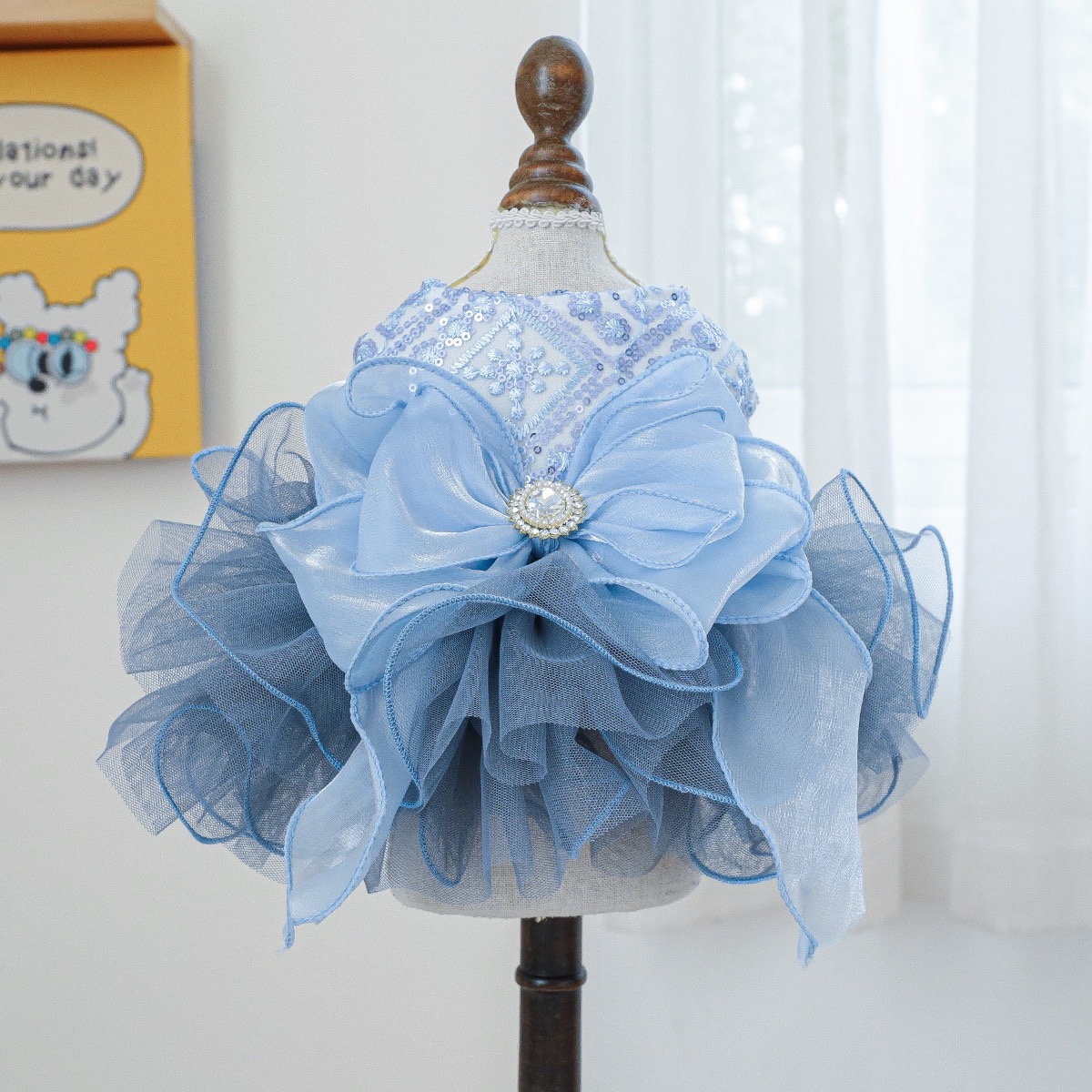 Fancy Dog Dresses with Leash Ring, Embroidered Dog Wedding Dress, Bow Puppy Clothes for Small pet Girl Multi-Layer Lace Tutu Cat Outfit
