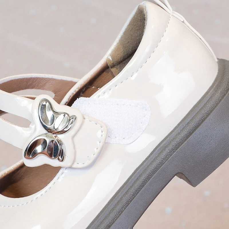 New Girl Shoes Fashion Simple Versatile Child Shoes Anti Slip Soft Sole Comfort Sandals Casual Retro Classic Princess Shoe 2025T251101