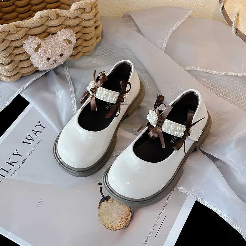 Girls Shoes 2025 New Spring and Autumn Single Shoes Zhongda Children Fashion Performance ShoesT251101