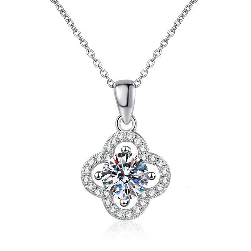 VVS D 1ct Four Clover Necklace 925 Sterling Silver Necklace Moissanite Jewelry Moissanite Pendant Fine Jewelry Necklaces