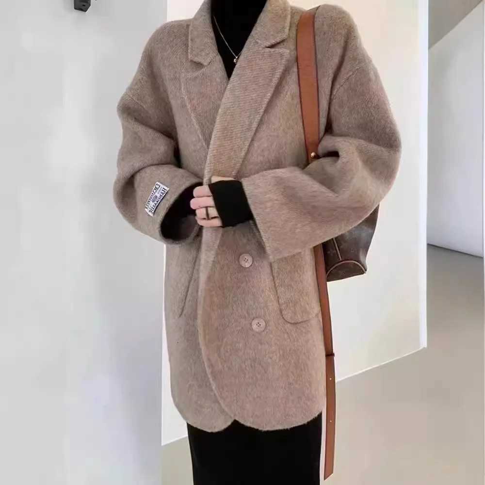 BJTZ HighEnd Design Sense DoubleSided Wool Coat For Women Versatile Office Lady Loose Fit Woolen JacketT251101