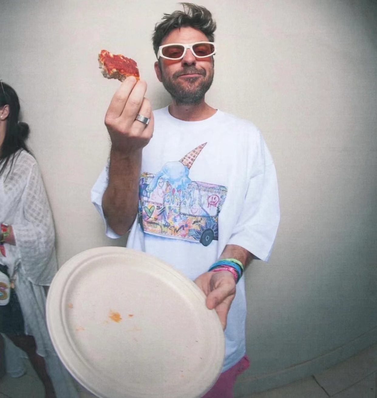 DREW HOUSE Smiling Face Ice Cream Truck Tshirt Mens Clothing White T-shirts Drew