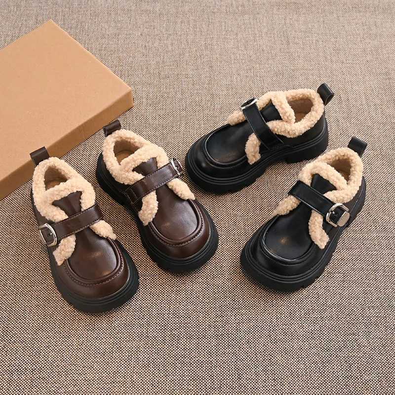 Kids Flat Shoes Suede Warm for Winter Children Leather Shoes Round Toes 2025 Winter New Girls Princess Shoes Soft Bottom BritishT251101