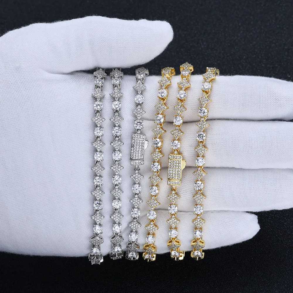 Exquisite Party Wedding Unique and Dazzling Womens Fashion Brass Jewelry Sparkling Zircon Star Tennis Bracelet Birthday Gift Y250329