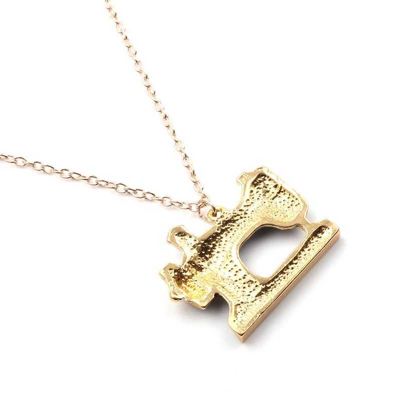 Vintage Personzed Black Oil Painting Sewing Machine Necklace Creative Pendant for Men and Women AccessoriesC250407