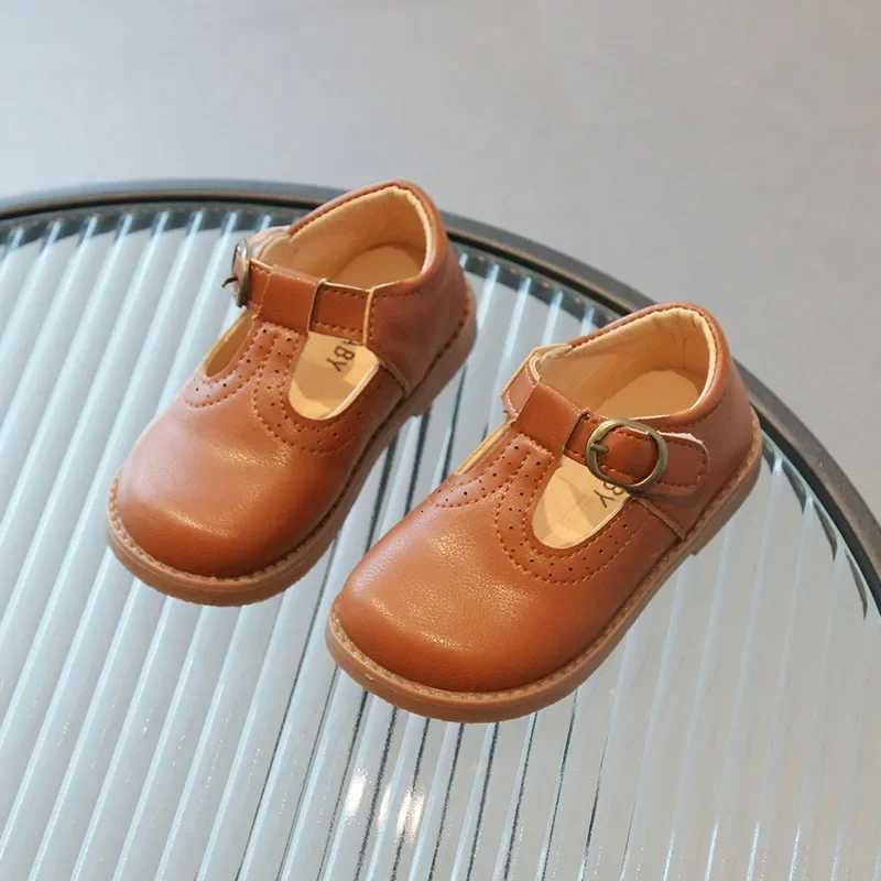 Spring Autumn Boy Leather Shoe Fashion Vintage Girls Flat Shoes Tstrap Children School Mary Janes Soft Soled Kids Single ShoesT251101