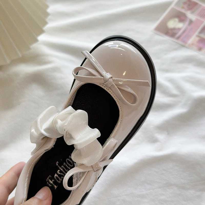 Girls Fashion Leather Shoes 318 Years Old Beige Bow Girls Single Shoes Four Seasons Hundred Nonslip Children Mary Jane ShoesT251101