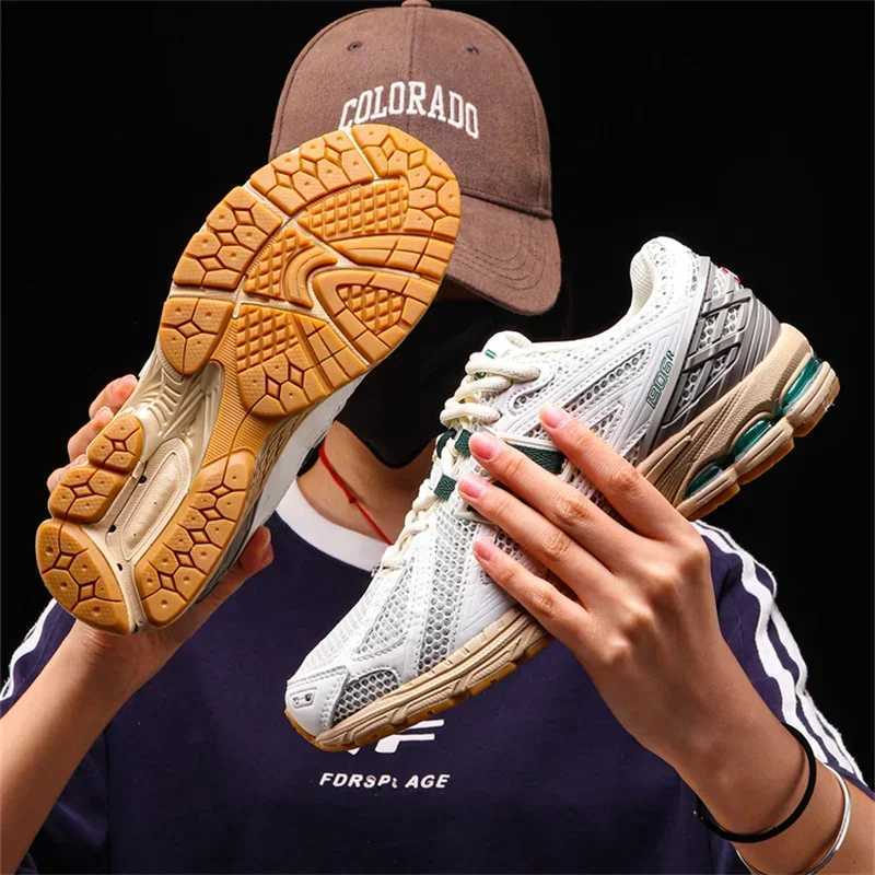 Camping must-have retro dad shoes casual sneakers couple shoes versatile and fashionableC250401