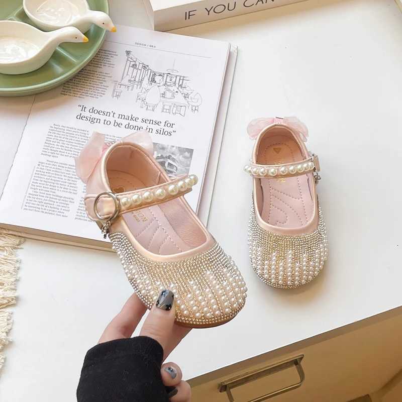 Kids Princess Shoes for Girls 2025 Autumn Toddler Walking Shoes with Shiny Beaded Soft Sole Elegant Girls Party Wedding FlatsT251101