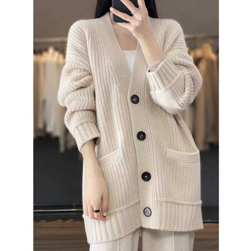 AutumnWinter Gentle Style Vneck Cardigan Loose Long Sleeve Women Sweater Casual Knitted Shirt Fashion Solid Coats with PocketsT251101