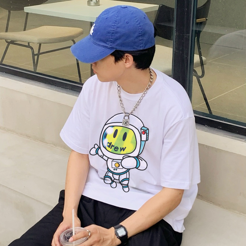 DREW HOUSE Smiling Face Astronaut Tshirt Mens Clothing White T-shirts Drew