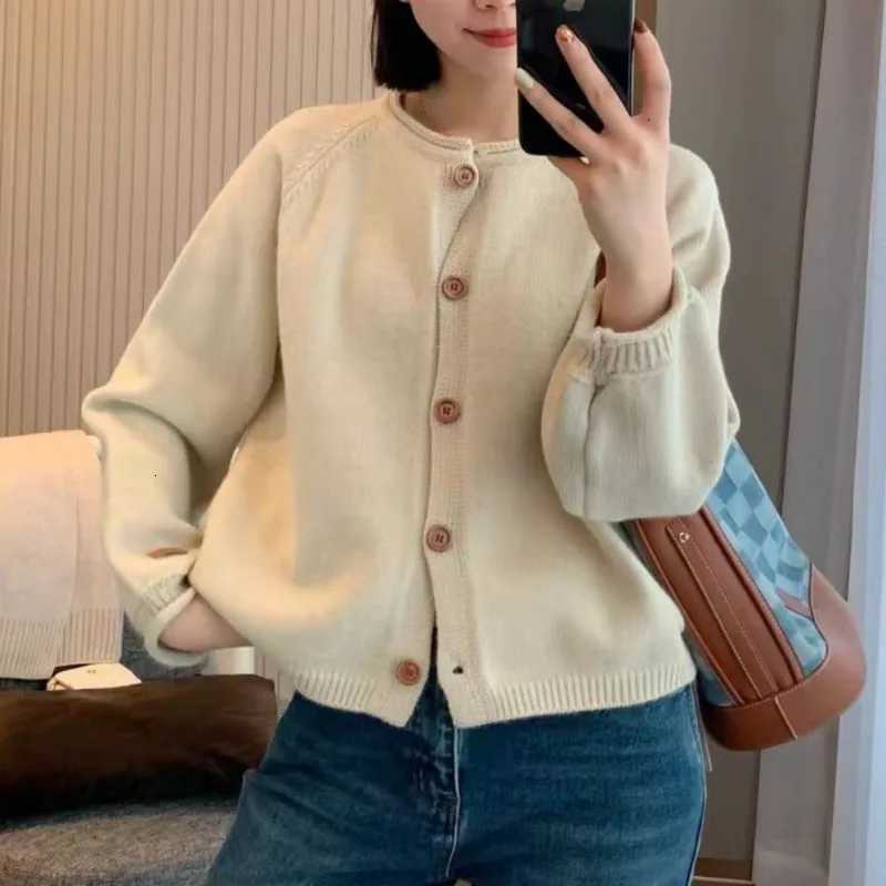 Korean Fashion O Neck Long Sleeve Cardigan Sweater Women Loose Knitted Jackets Casual Simple Retro Buttons Autumn Winter CoatsT251101