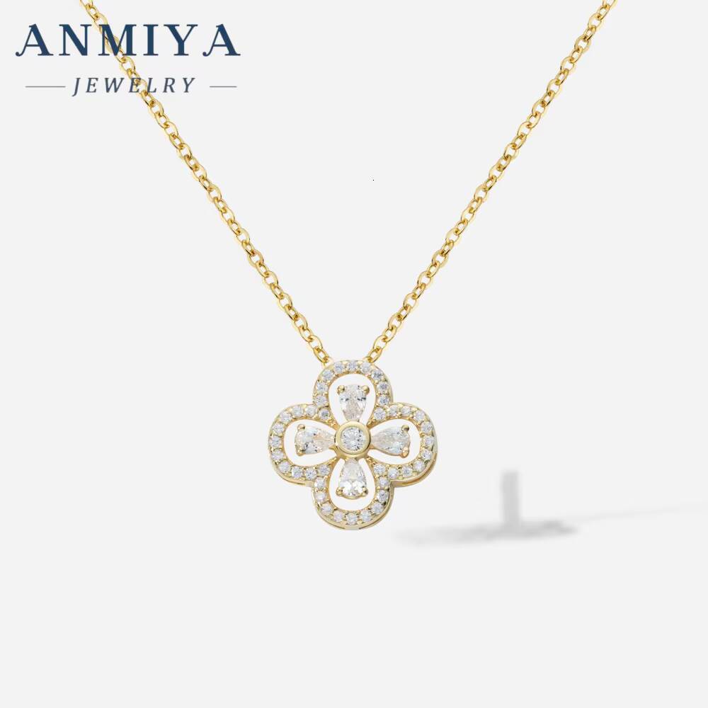 Women DoubleSided White Shell Four Leaf Clover Pendant 18K Gold Plating Necklace for Women