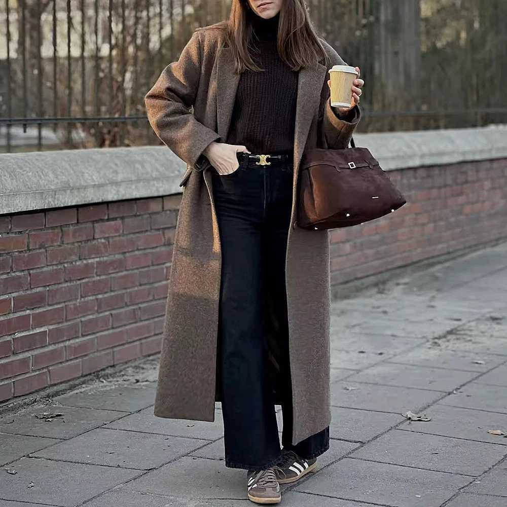 Fashionable Long Woolen Coat Casual Turndown Collar Elegant Outerwear For Women European Style ClothingT251101