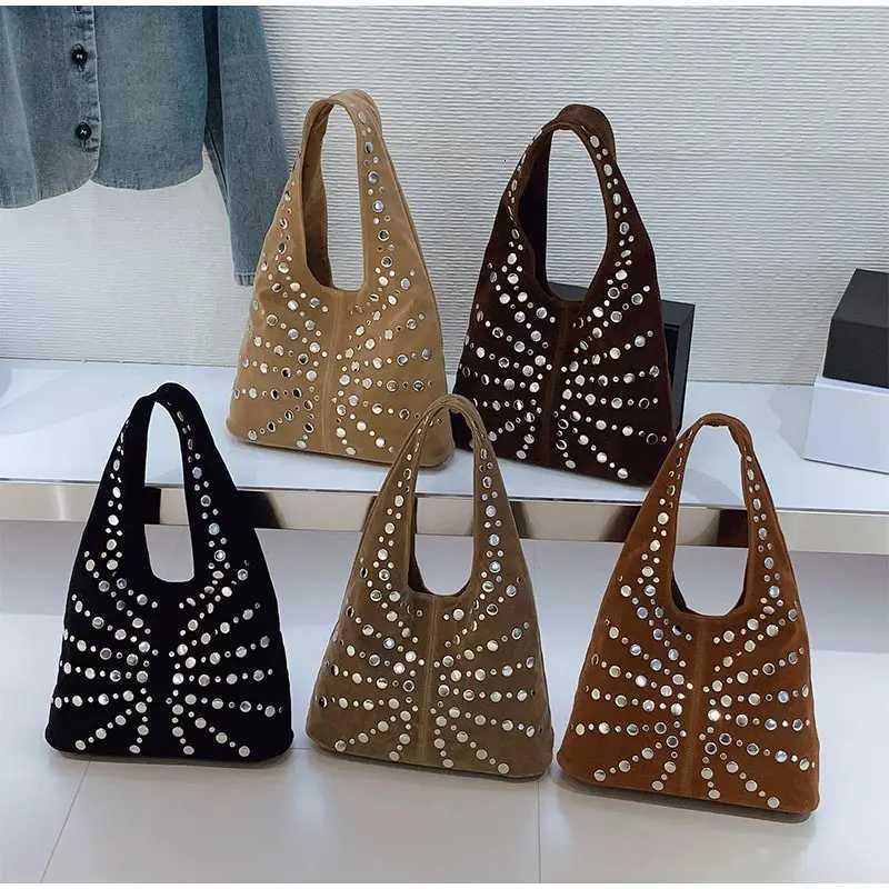 Fashion Punk Metal Rivet Bucket Bag Highend Pu Suede Underarm Shoulder Tote Bag Autumn Winter Trendy Motorcycle Bag Womens BagW251101