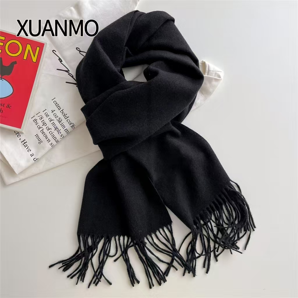 H1234 A relaxed, Korean-style, multi-functional pure cashmere warm shawl.