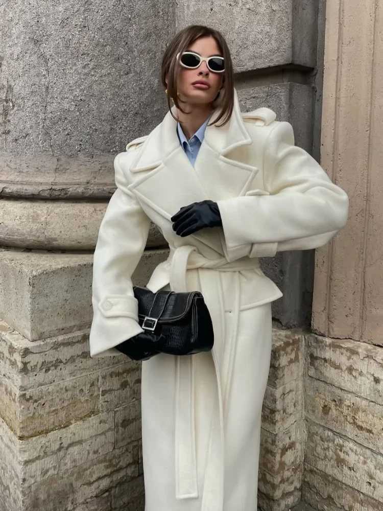 Elegant Lace Up Overcoats Women Doublebreasted Wool Long Coats With Pockets 2025 High Street Fashion Autumn Winter OuterwearsT251101