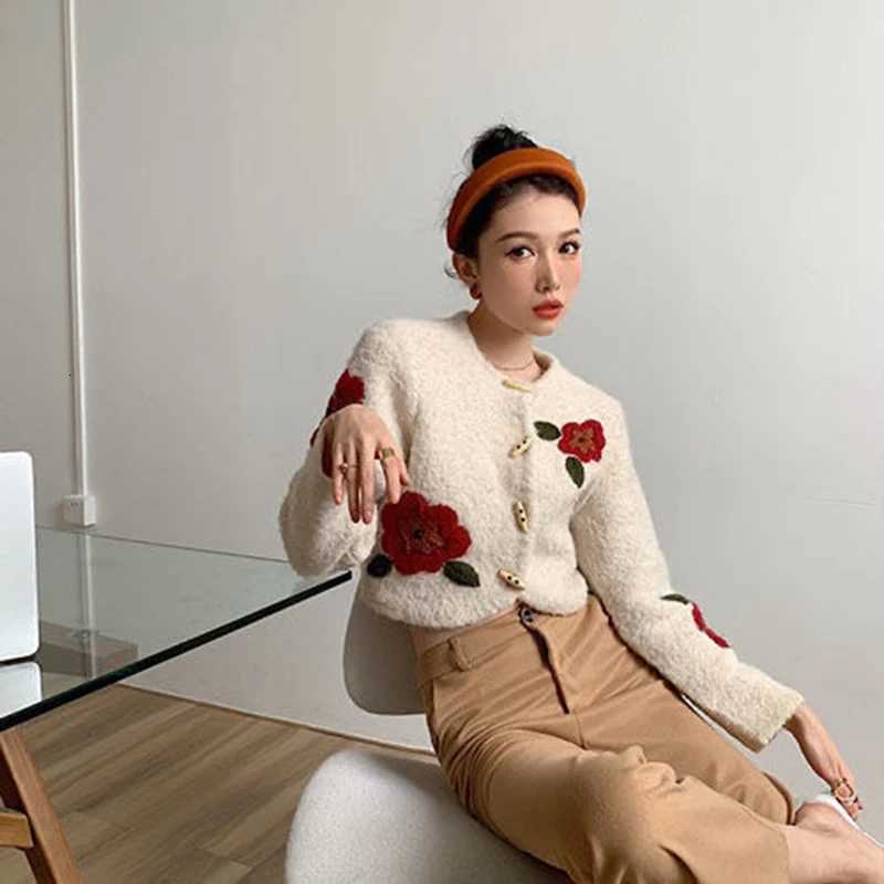 Floral Embroidery Crop Cardigan Women Vintage Lazy Wind Slim Horn Buttons Sweater French Retro Long Sleeve O Neck Casual OutwearT251101