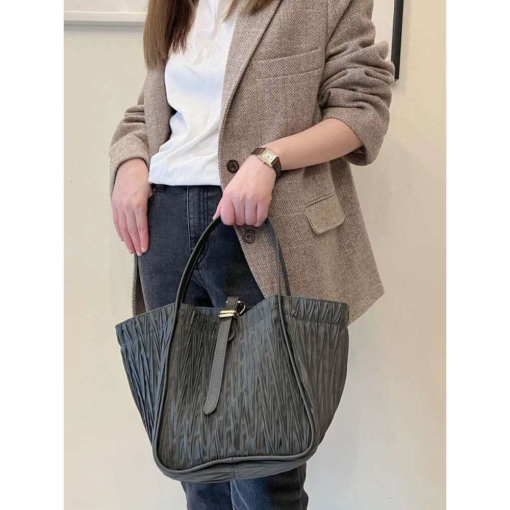 Women's Bags Office Ladies Nylon Bucket High Capacity Handbag Casual Fashion Tots Pleated Design Single Shoulder Bags Women Shopping Bag