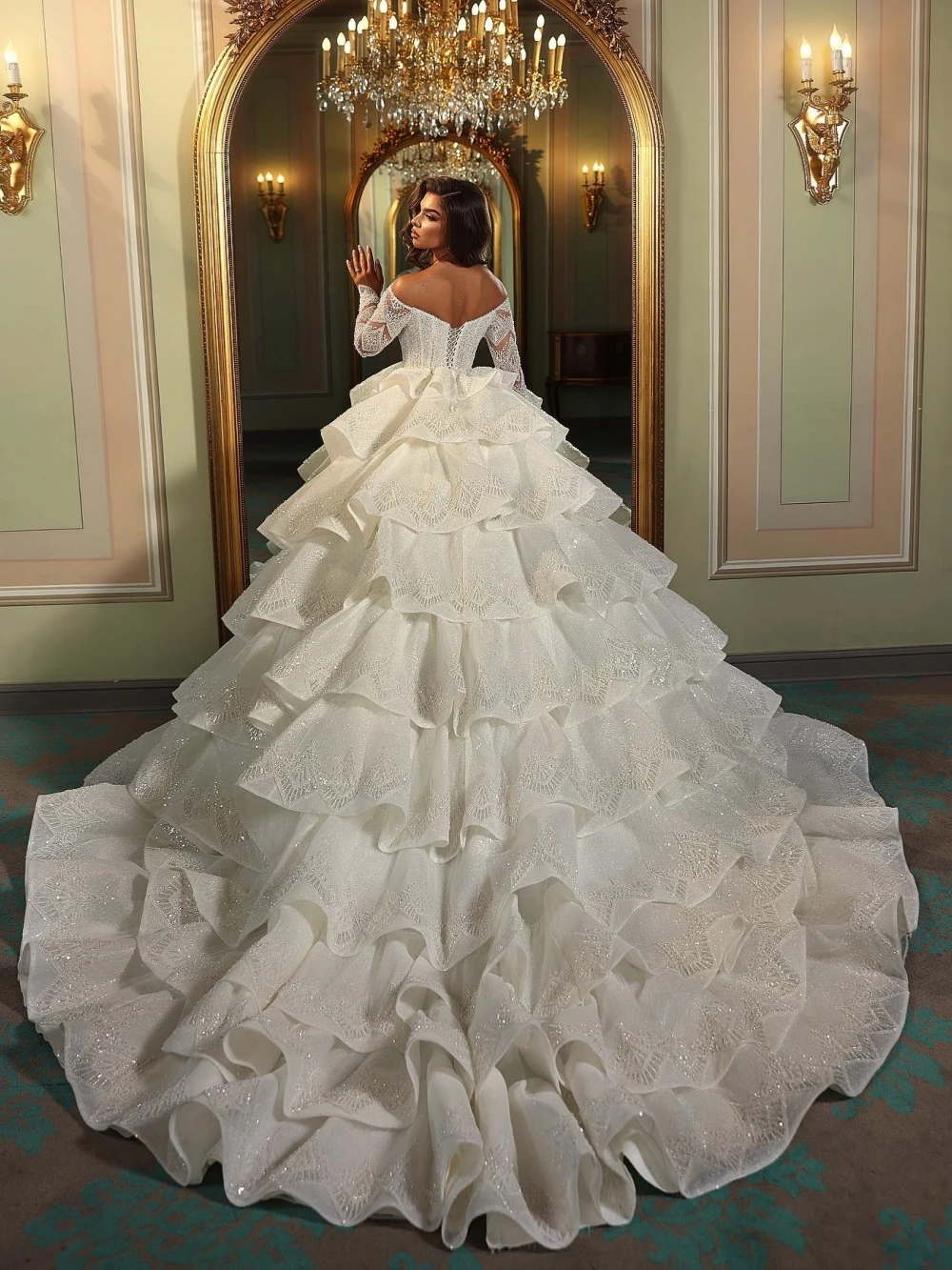 Exquisite Ball Gown Wedding Dress Off Shoulder Long Sleeves Bridal Gowns Sequins Lace Tiered Skirts Sweep Train Dresses Custom Made vestidos de novia