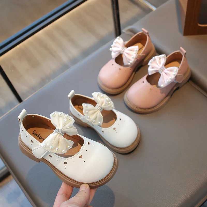 Little Girls Party Dress Shoes for Wedding Princess Sweet Kids Mary Janes Flats Cutouts with Bowknot Rhinestone Leather ShoesT251101