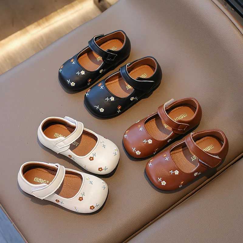 Fashion Girls Shoes Simple Child Leather Shoes Soft Soled Kids Shoe Anti Slip Girl Casual Shoes Comfor Princess ShoeT251101