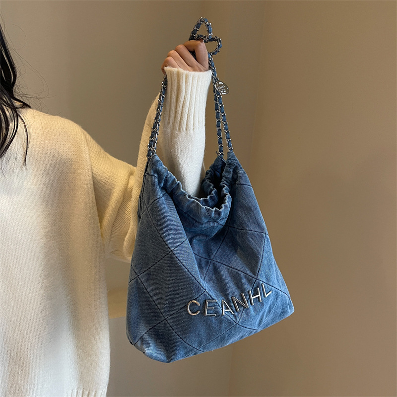 Designer Bag Designer New Denim Large Capacity Women's Dia Chain Commuter Shoulder Bag 2025 Luxury Bag