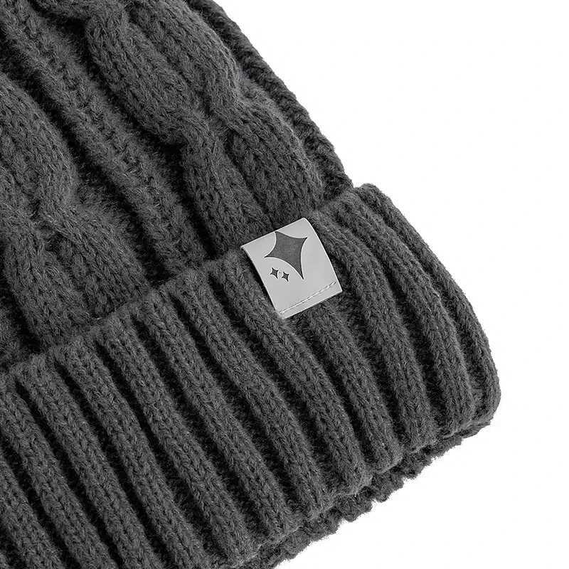 New Unisex Warm Winter Hats Fashion Streetwear Beanie For Women Couple Outdoor Winter Knitted HatXJ251101