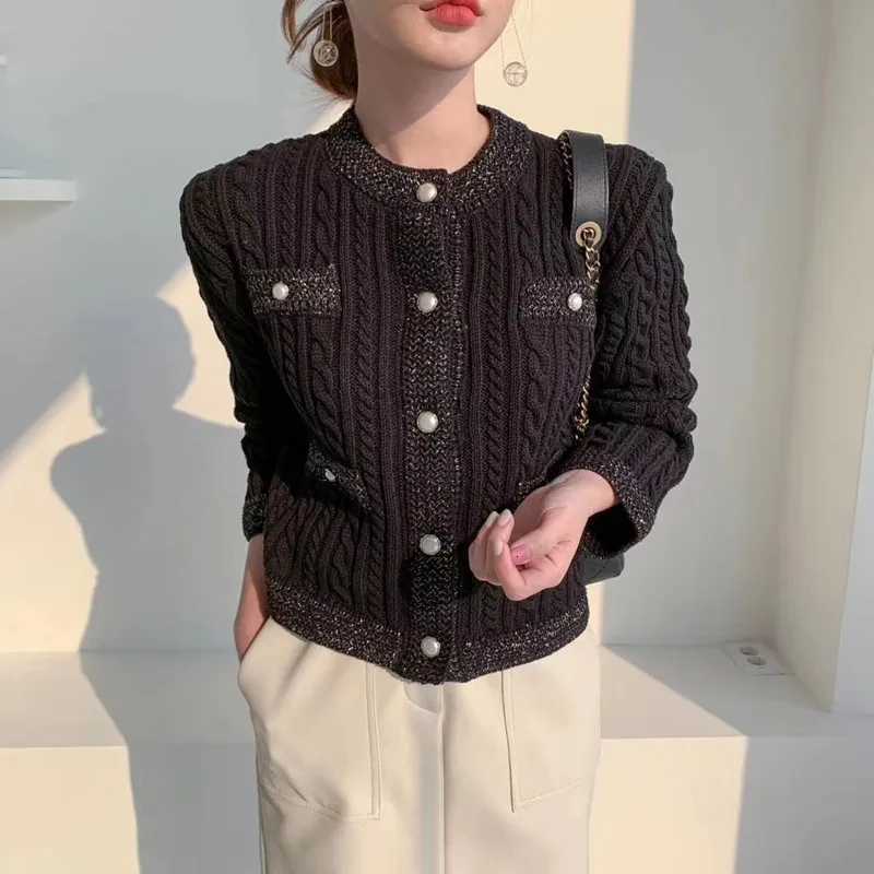 Autumnwinter Korean ONeck Cardigan Elegant Long Sleeve Knitted Jackets Loose Casual Sweater Coats Office Lady KnitwearT251101