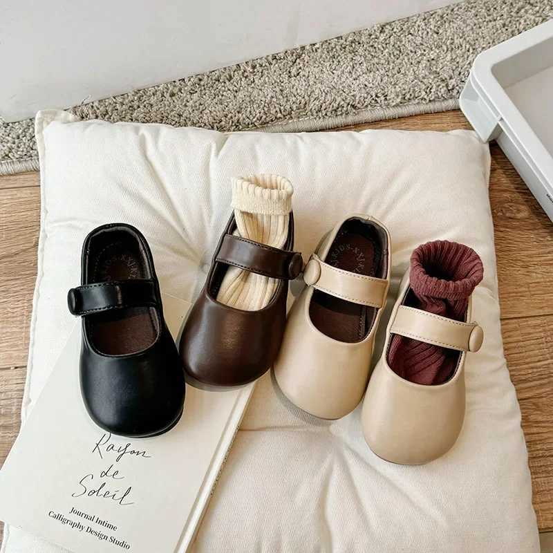 2024 Fashion Girls British Style Leather Shoes Spring New Korean Version Shallow Mouth Soft Sole Childrens Casual Single ShoesT251101